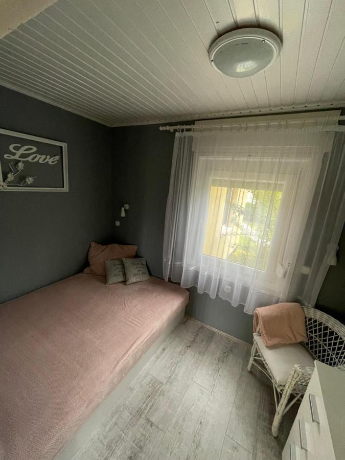 Agnes Nyaralohaz Villa บาลาตอนมารีอาเฟือร์เดอ ภายนอก รูปภาพ